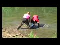 Dei Mudder spielt Paintball in Baumholder