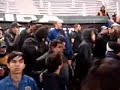 la 12 entrando en cancha de velez