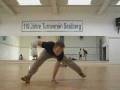 videos de Alex spinning on elbow