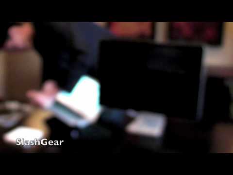 Apple 24 inch LED Cinema Display unboxing and hands on review YouTube Preview Image