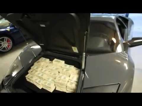 @50Cent Stuffing 2 million in Lamborghini trunk