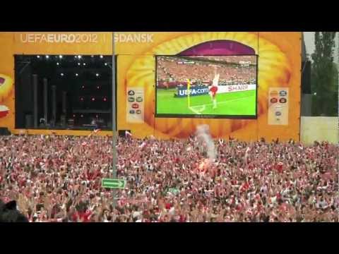 Gol Robert Lewandowski. Mecz Euro2012 Polska - Grecja. Kibice w Strefie Kibica Fanzone w Gdańsku