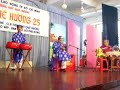 nghe si nhut dung trinh dien tai nghe 