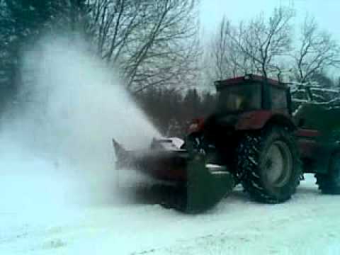 Case IH 1255 XL with Russian snow blower