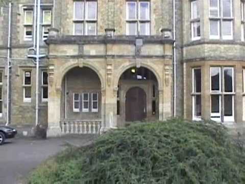 Students of Oxford University - A short documentary about a day at Oxford University while on study abroad. Full version in the making!!!