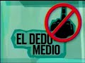 dedo medio con carlos carlin