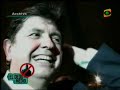 dedo medio con carlos carlin