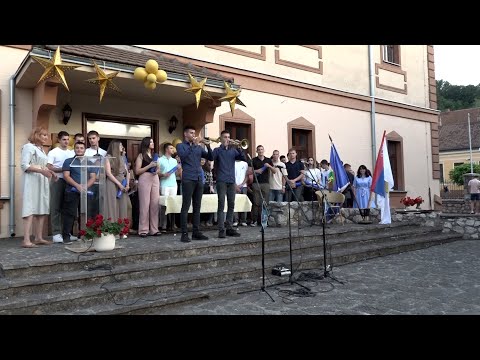 ODRŽANA SVEČANA DODELA DIPLOMA MATURANTIMA SREDNJE ŠKOLE „DRAGAČEVO“