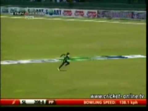 Muttiah Muralitharan videos