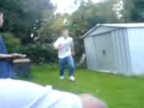 Shaun Henderson front flip.3gp