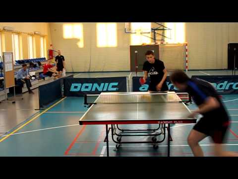 Finał gry pojedynczej Dąbcze Cup: Denis Bolewicz -... :: Finałowe starcie pomiędzy Denisem Bolewiczem (KS Dąbcze) a Mateuszem Krawczykiem (MKTS Opalenica), triumfatorem turnieju Dąbcze Cup 2014.