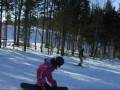 Un porc pe snowboard in maramures