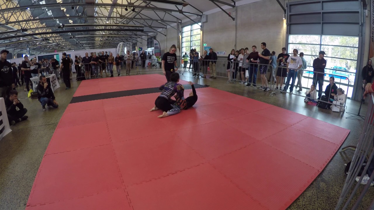 Claire Hayes vs. Rachel Mendlik at Rise Submission Series 1 Claire Hayes vs. Rachel Mendlik at Rise Submission Series 1