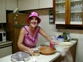 Como fazer um bolo de chocolate F�CIL !