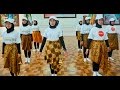SENAM KREASI GEMU FAMIRE DIPERAGAKAN OLEH SISWI YA