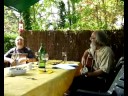 il fait trop chaud pour chanter, jouer de la guitare et de la planche � laver. apr�s un barbecue et un coup de gnole, on chante du blues et voil� ce que cela donne. humour vous avez dit humour.