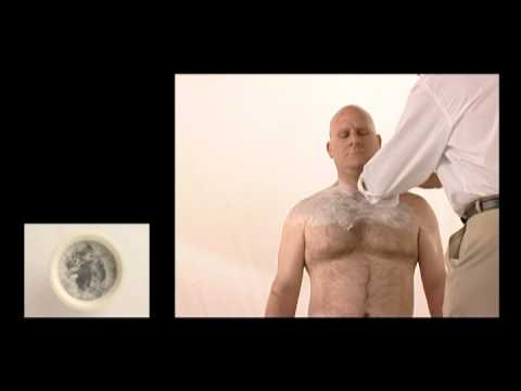 Melanie Manchot - Shave, 2007