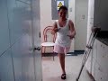 Mariana bailando Reggaeton