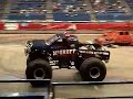 Monster truck show freestyle