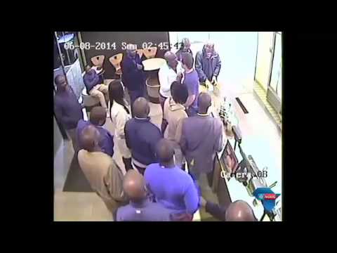 Malema video het internetgebruikers aan die gons / Malema video causing a buzz on the internet Malema video het internetgebruikers aan die gons / Malema video causing a buzz on the internet