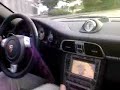 Dwars op nat wegdek in Carrera S