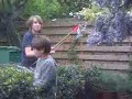 Jel en Kobb speelen buiten bussum flechas mayo 09.mp4