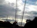 Moika Jaum e Limera Saltano no Sky Coaster no Hopi hari,graças a galinha ! ahuahuahuahuaha