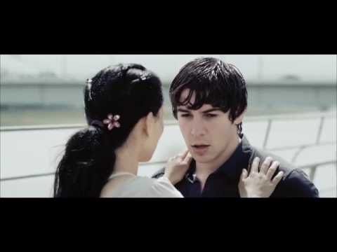 sascha - Am 18.03.2010 in der Gay-Filmnacht im CinemaxX Das Leben kann verdammt kompliziert sein! Erst recht, wenn man neunzehn ist, schwul und heimlich verliebt in s...