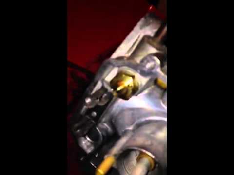 how to adjust needle valve on carburetor