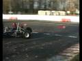Monoplace Dragon R : comportement sur piste humide