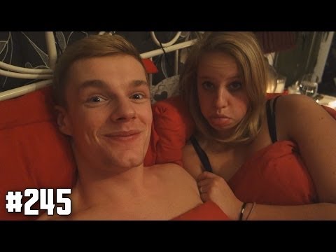 LEKKER IN BED! - ENZOKNOL VLOG #245