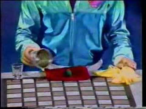 Doug Henning - Close-Up Magic