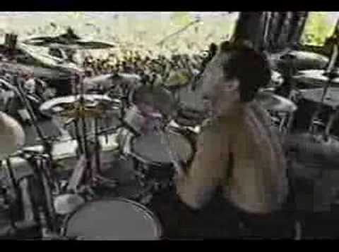 Slaves On Dope - Pushing Me Live Ozzfest