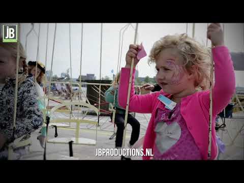 Video van Zweefmolen Voetjes van de Vloer | Attractiepret.nl