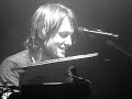 Keith Urban - Medley & White Christmas Keith Urban - Medley & White Christmas