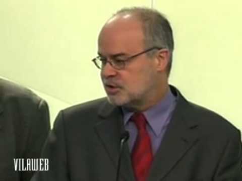 Castells: 'Amb aquest document no hi ha acord'