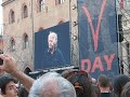 VDay:Beppe Grillo saluta pubblicamente ACU e Gianni Cavinato VDay:Beppe Grillo saluta pubblicamente ACU e Gianni Cavinato