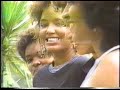 michel martelly alias sweet micky fait partie de la nouvelle vague du style �lectro-choc des ann�es 1986 en haiti; encadr� par des musiciens de renom, il a pu se cr�er un nom et a vite capt� les �mes �prises d'�motions fortes avec ses deux vid�os: oulala,  for�t des pins. 

une vid�o qui garde encore toute sa fraicheur.

hg