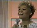 Dionne Warwick - Walk on By (Pebble Mill 1984)