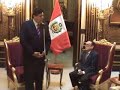 alan garcía recibió a chespirito en palacio