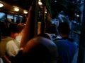 o bonde sai do centro da cidade, passa sobre os arcos da lapa e segue a rota do tempo no sobe-e-desce das ladeiras de santa teresa. o ponto de partida � a esta��o no largo da carioca: a esta��o fica bem perto da sede da petrobr�s, na rua l�lio gama. o lugar tem um jardim encantador e revela um pouco do que se vai encontrar nesse passeio.