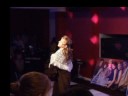 Ailesha Austen singing 