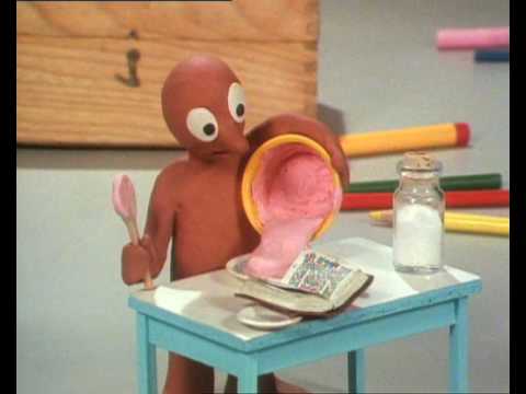 morph - Morph's lovely dessert takes on a life of its own! If you want to find out more about animation and make your own, visit Aardman's Animate It! website http:/...