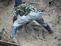 korban longsor ditemukan lagi korban longsor ditemukan lagi