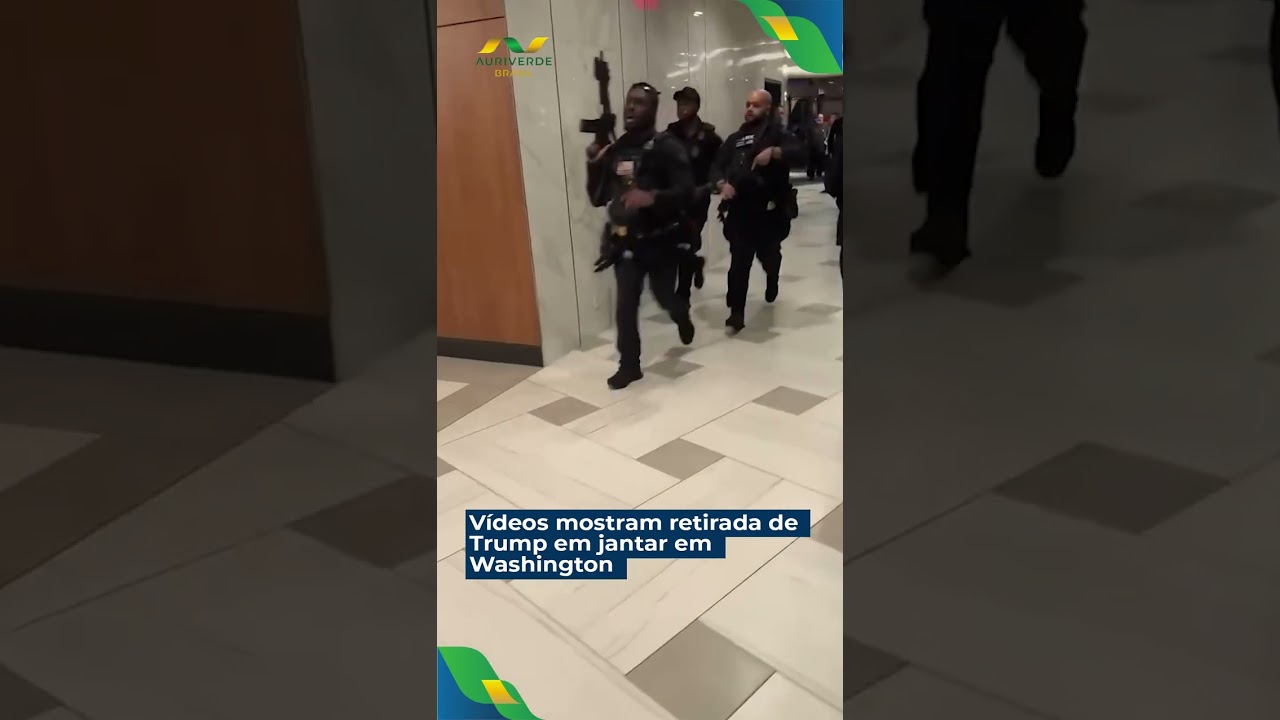 Vídeos mostram retirada de Trump em jantar em Washington