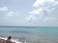Atterrissage d'un boeing 747 sur la plage de St Martin