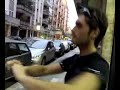 Damiano balla d'avanti all'edikola Di roberto Damiano balla d'avanti all'edikola Di roberto