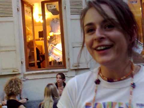 Couverture de l'article "Julie Lacour de 100 X ni l'oie"