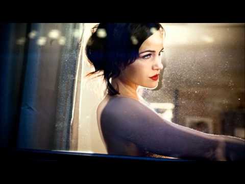 Rocking you - Loz Contreras - Free Download: http://adf.ly/6Tkxa SoundCloud: http://adf.ly/6Tkxa From the free LP: Drum and Bass Arena exclusive. Deviant Cloud: Facebook -...