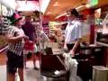 videos de Villo In A Mankini At IGA